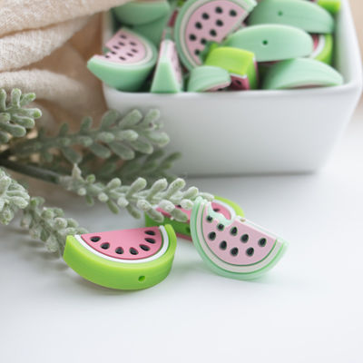 গুণ  Red Watermelon Shaped Silicone Beads Soft For Baby Teething কারখানা