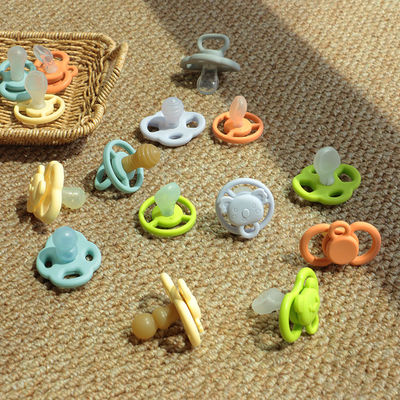 কাস্টম মিষ্টি কার্টুন আকৃতির সিলিকন pacifier BPA বিনামূল্যে শিশুর দাঁত এবং শান্ত শিশুর নরম pacifier