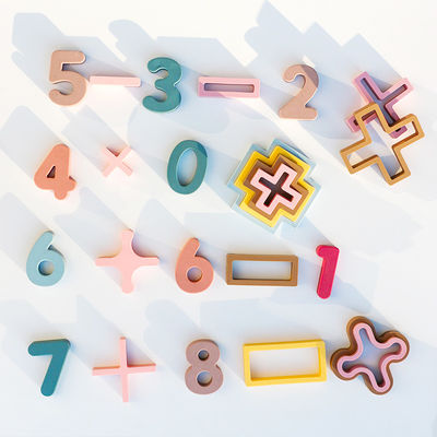 কাস্টম OEM ODM কাস্টম সিলিকন খেলনা শিশুদের জন্য লেজার সংখ্যা ছাপা ছোট বোর্ড 10pcs প্যাক শিশুদের জন্য শিক্ষামূলক খেলনা সেট